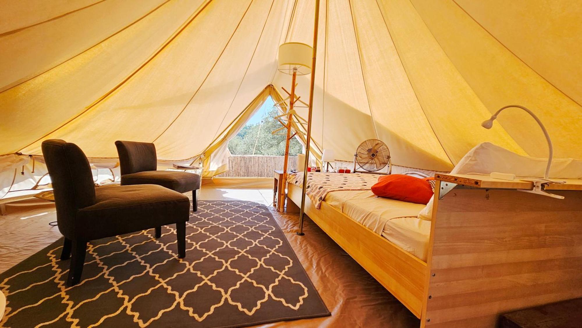 Campo Agave Luxury Tents Sayalonga Eksteriør billede